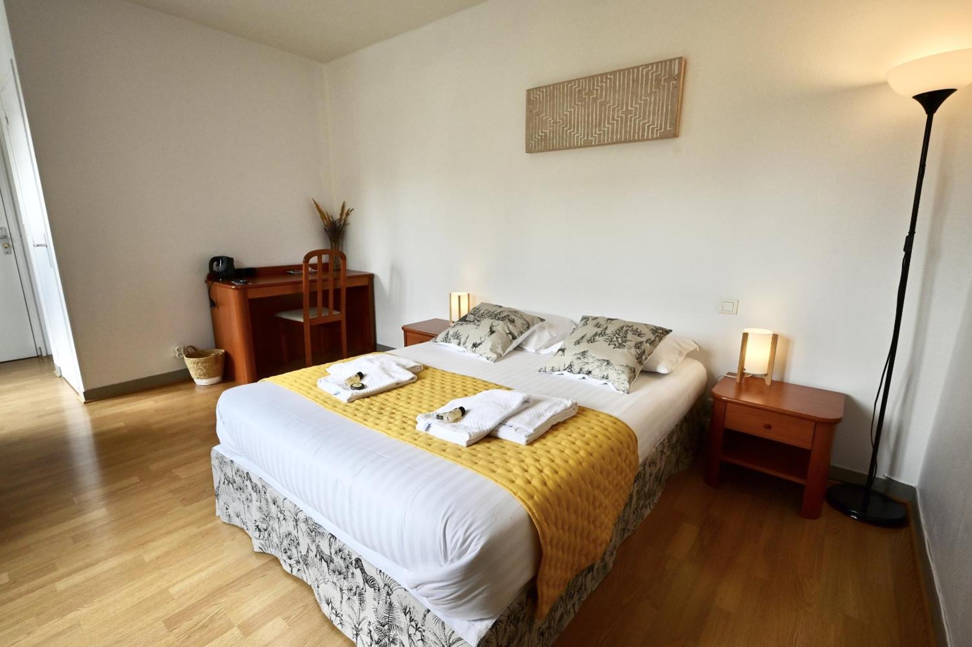 Hotel La Cuisine Des Lulus Montainville  객실 사진
