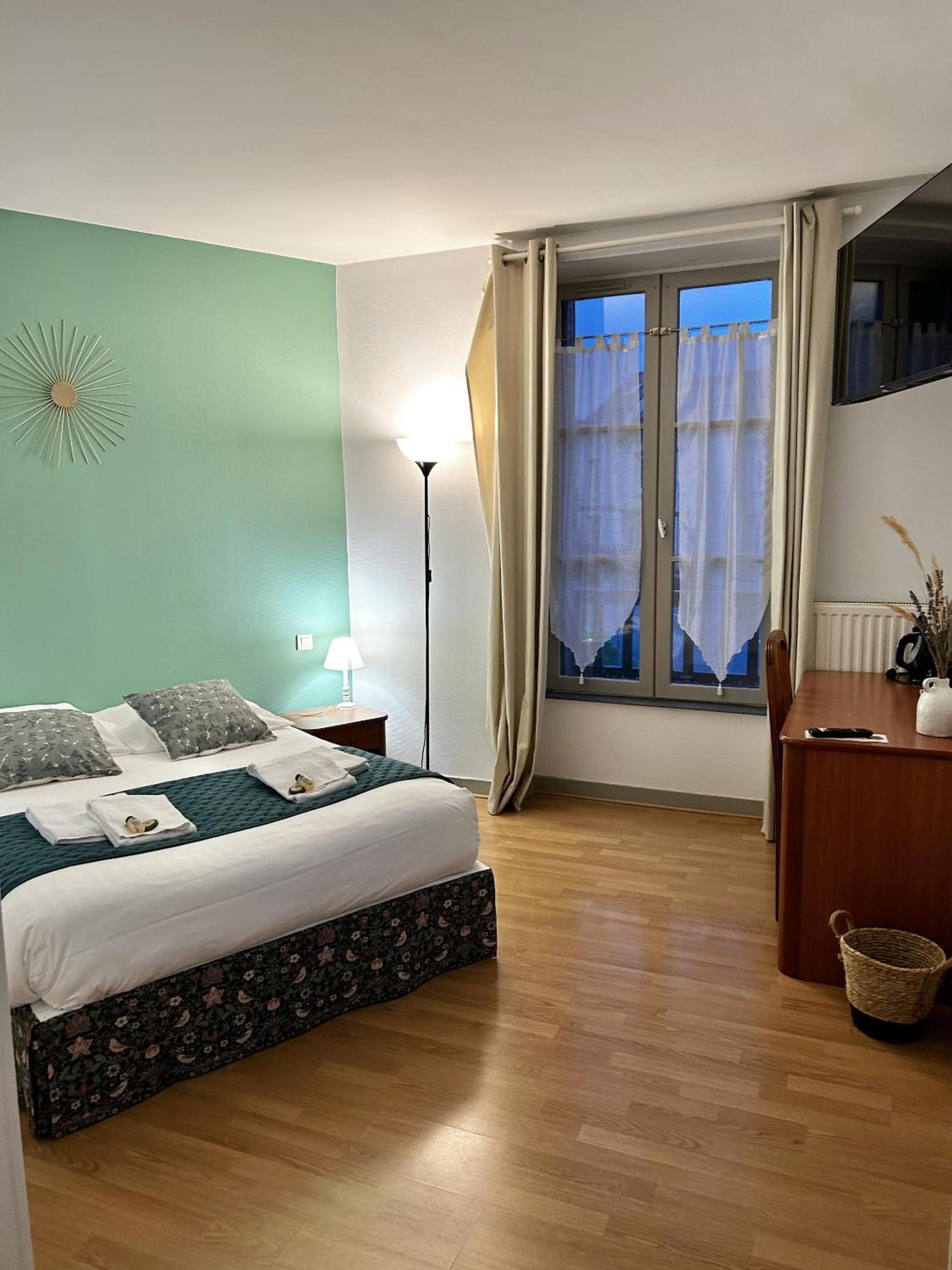 Hotel La Cuisine Des Lulus Montainville  객실 사진