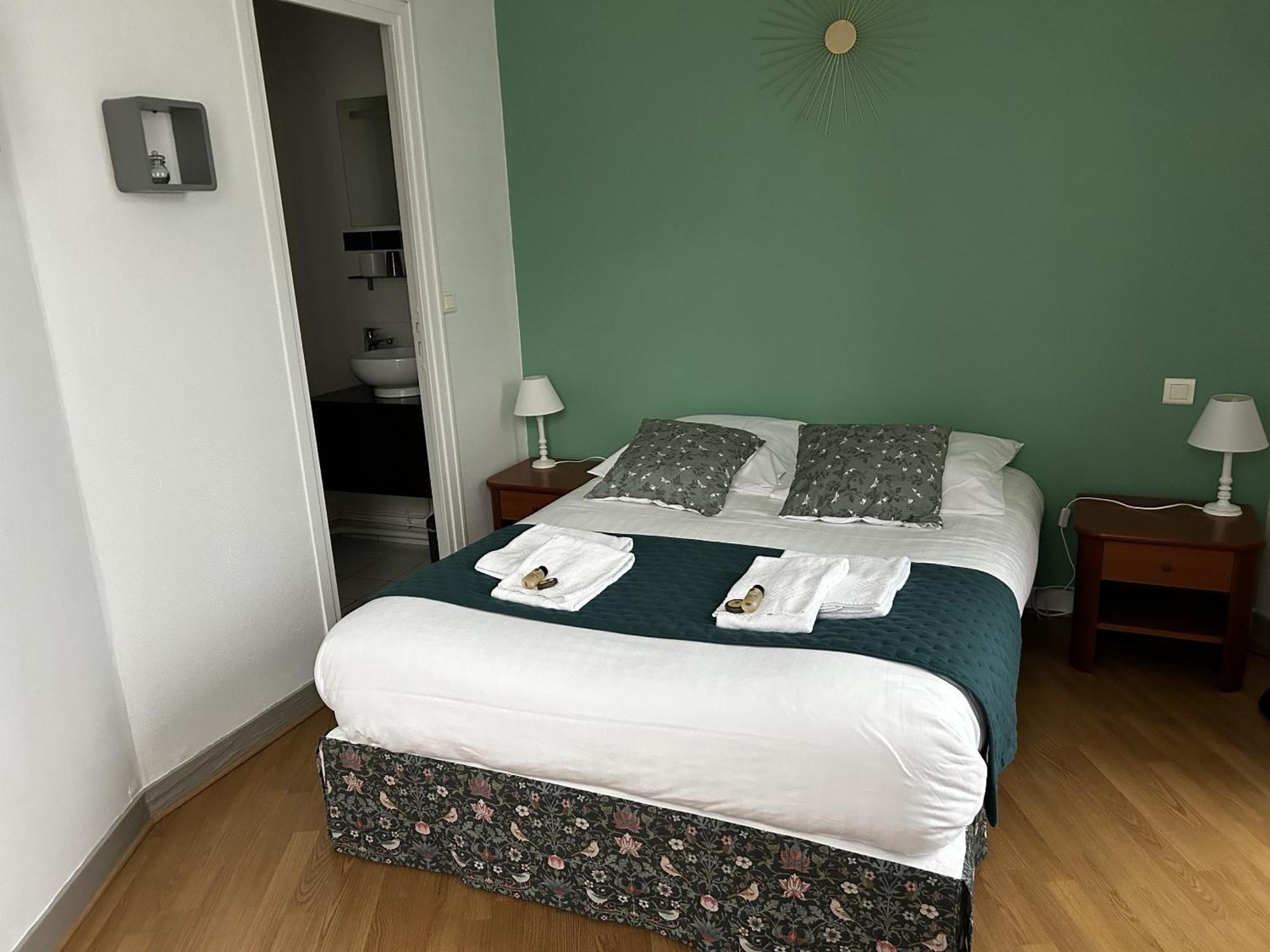 Hotel La Cuisine Des Lulus Montainville  객실 사진