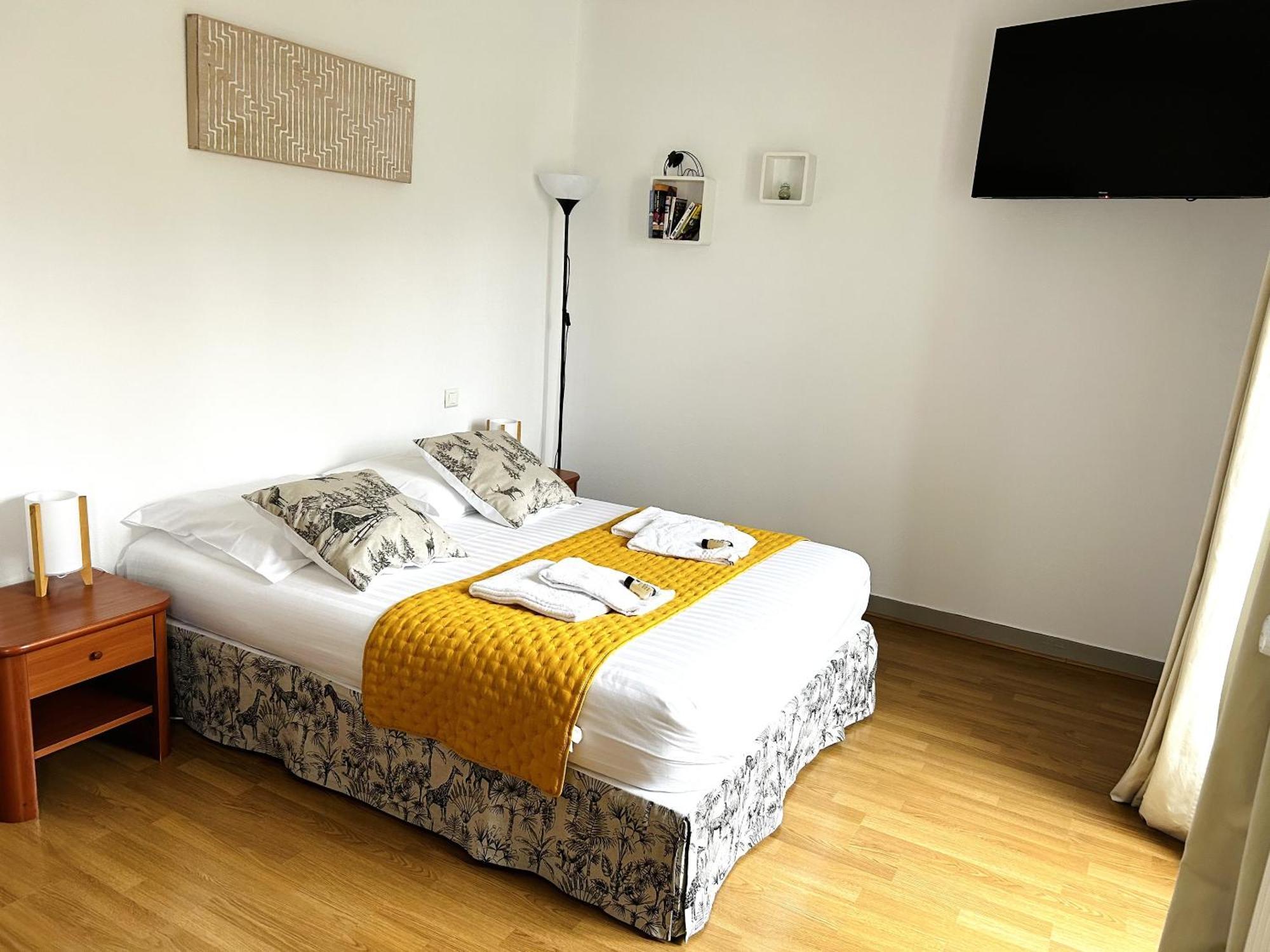 Hotel La Cuisine Des Lulus Montainville  객실 사진